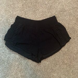 O’Neill flowy black shorts